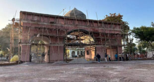 Lucknow University New Gate